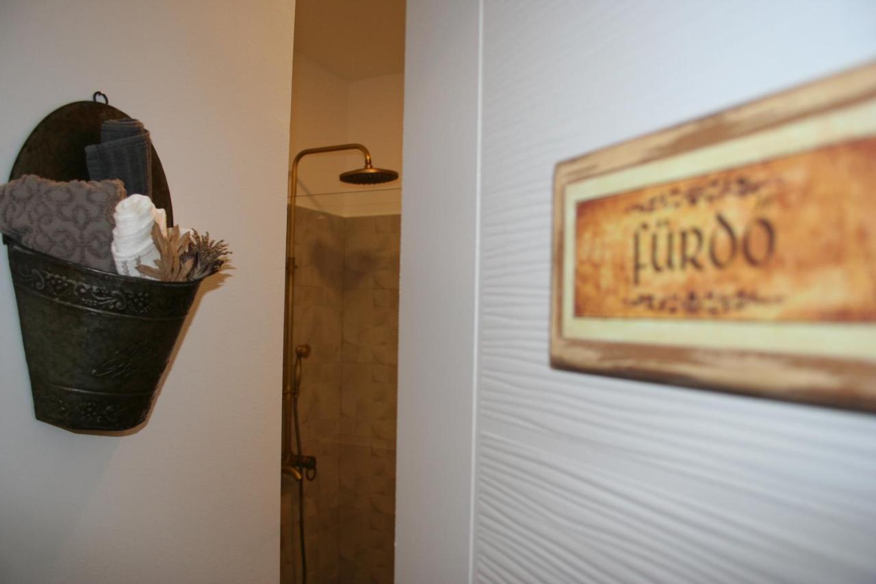 Ezuest Boroka Apartman Έγκερ Εξωτερικό φωτογραφία